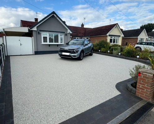 resin-driveway-whitchurchresin drivway iWhitchurchf-4e09-86c5-881f9f591e5c-1920w resin drivway installed in Whitchurch
